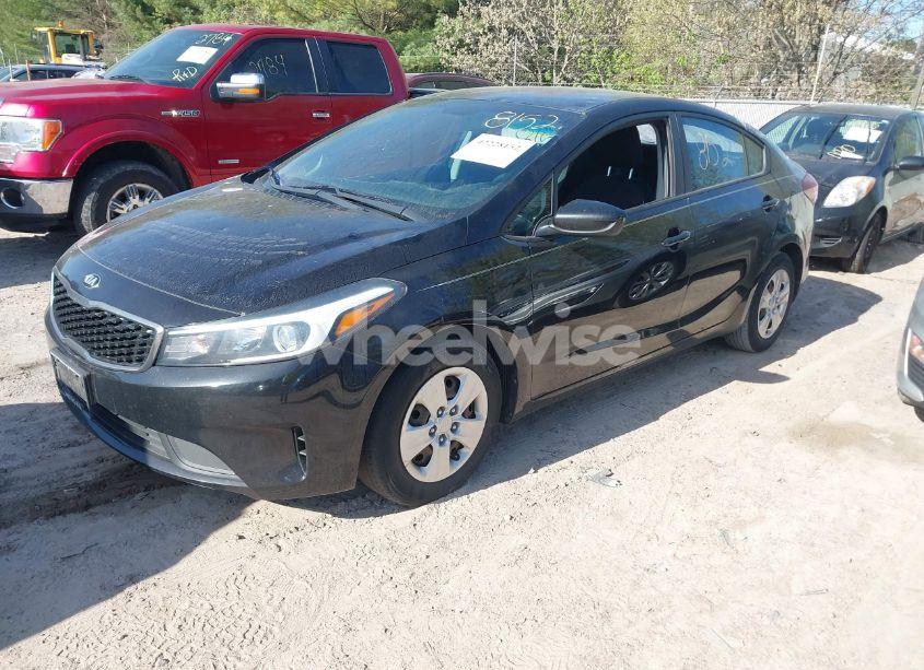 Photo 2 of 2018 Kia Forte LX (VIN 3KPFK4A71JE179004)