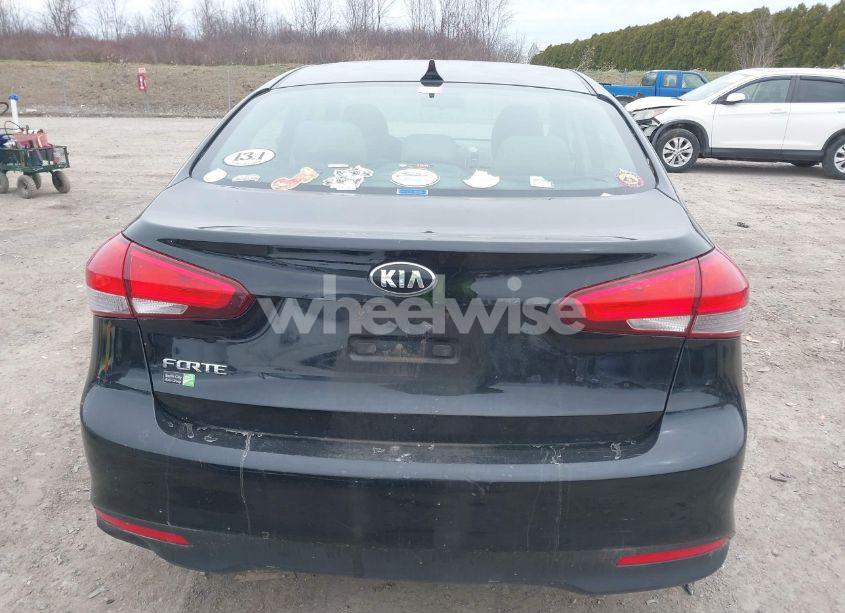 Photo 17 of 2018 Kia Forte LX (VIN 3KPFK4A71JE179259)