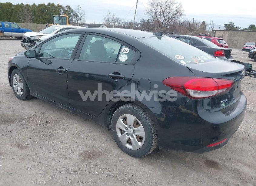 Photo 3 of 2018 Kia Forte LX (VIN 3KPFK4A71JE179259)