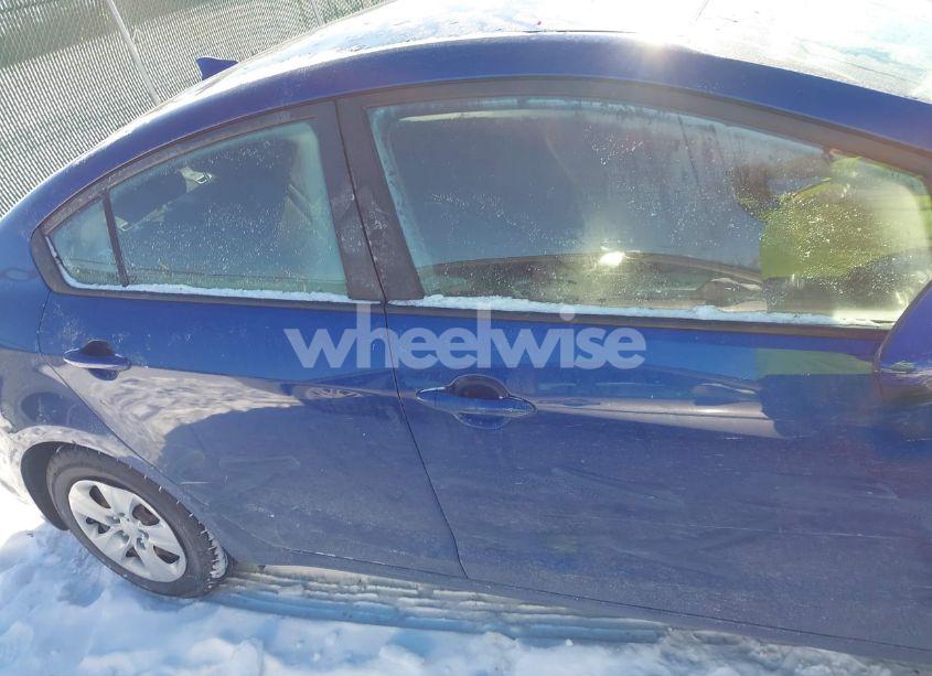 Photo 13 of 2018 Kia Forte LX (VIN 3KPFK4A71JE196613)