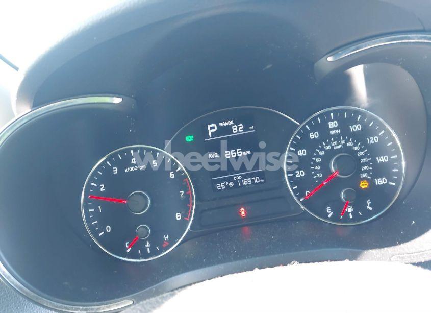 Photo 15 of 2018 Kia Forte LX (VIN 3KPFK4A71JE196613)