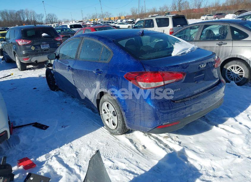 Photo 3 of 2018 Kia Forte LX (VIN 3KPFK4A71JE196613)