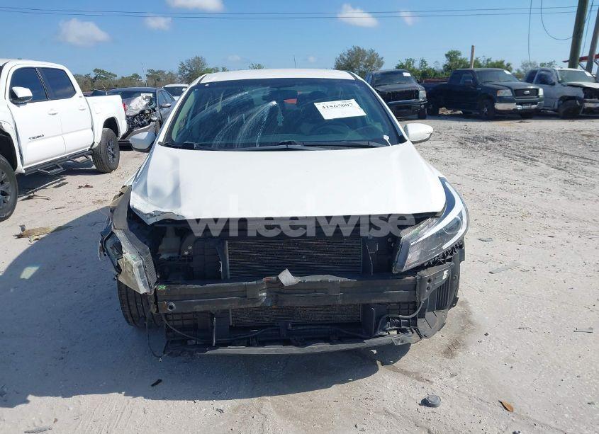 Photo 13 of 2018 Kia Forte LX (VIN 3KPFK4A71JE199687)