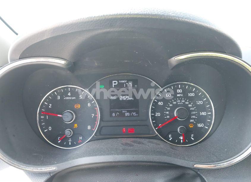 Photo 7 of 2018 Kia Forte LX (VIN 3KPFK4A71JE199687)