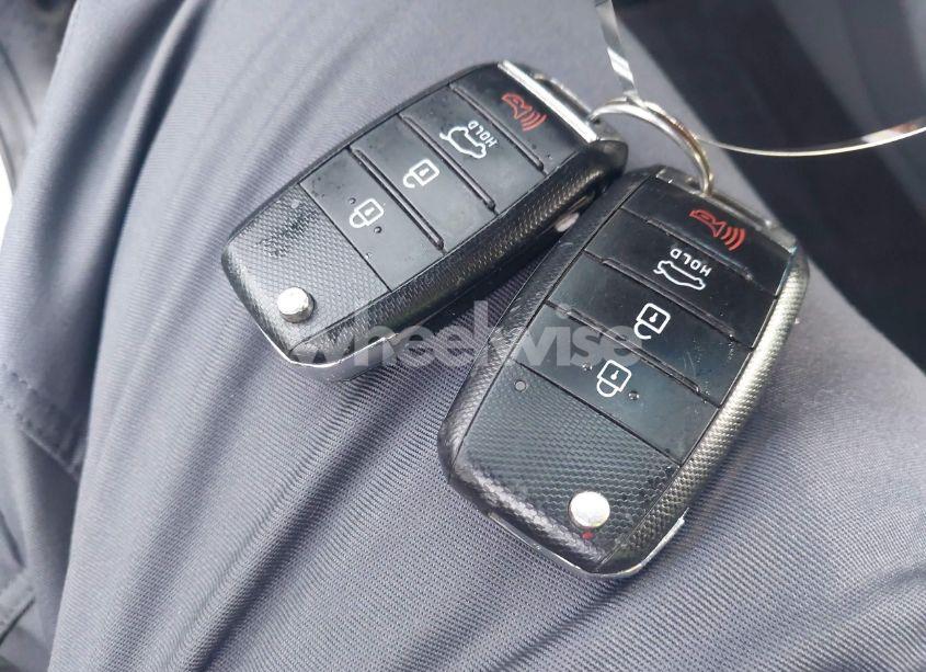 Photo 11 of 2018 Kia Forte LX (VIN 3KPFK4A71JE255837)