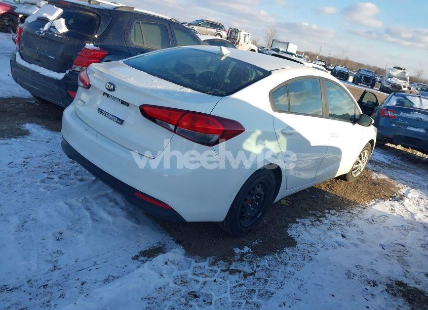 Photo 4 of 2017 Kia Forte LX (VIN 3KPFK4A72HE022303)