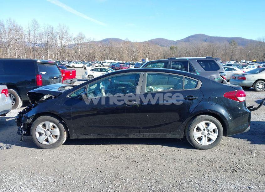 Photo 15 of 2017 Kia Forte LX (VIN 3KPFK4A72HE029834)