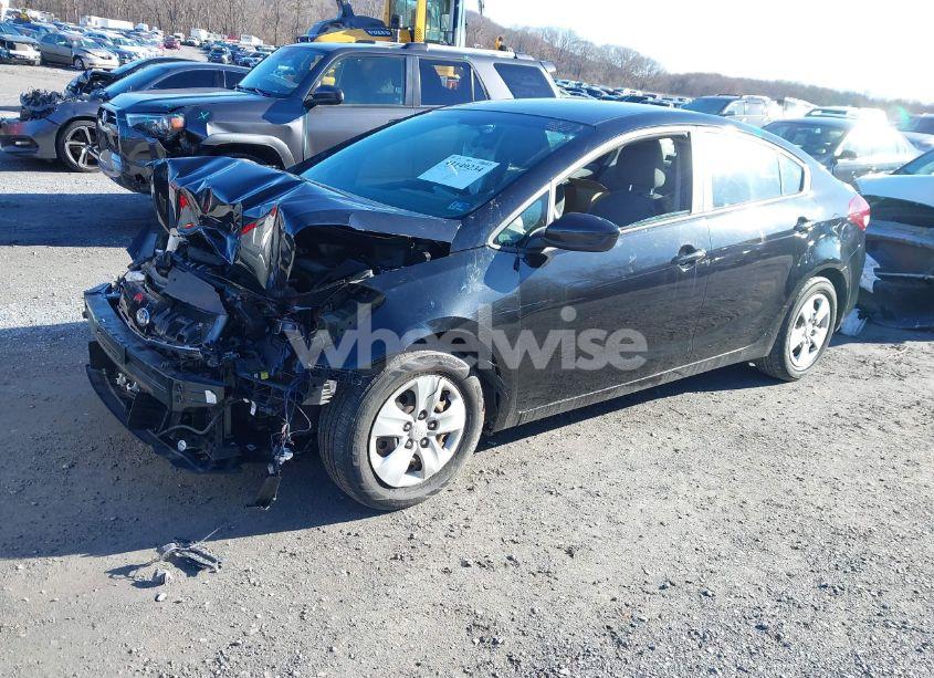 Photo 2 of 2017 Kia Forte LX (VIN 3KPFK4A72HE029834)