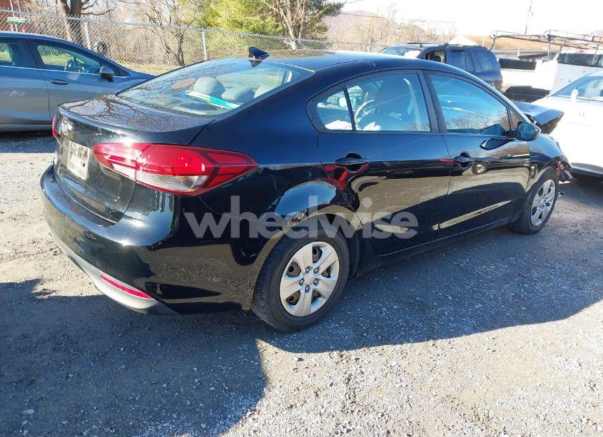 Photo 4 of 2017 Kia Forte LX (VIN 3KPFK4A72HE029834)