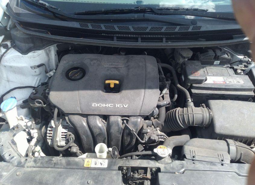 Photo 10 of 2017 Kia Forte LX (VIN 3KPFK4A72HE032118)