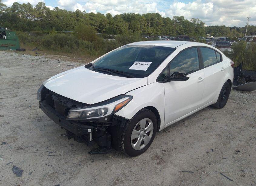 Photo 2 of 2017 Kia Forte LX (VIN 3KPFK4A72HE032118)