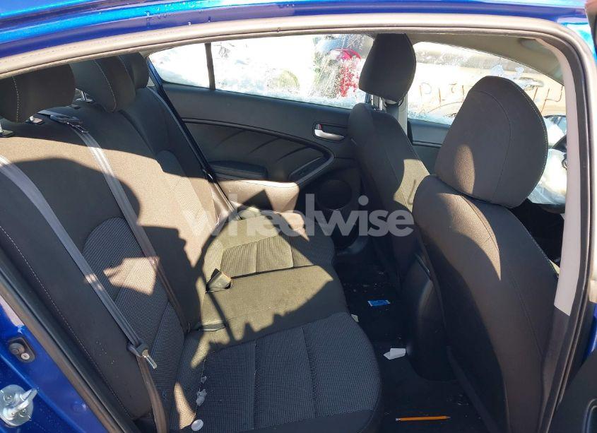 Photo 8 of 2017 Kia Forte LX (VIN 3KPFK4A72HE059965)