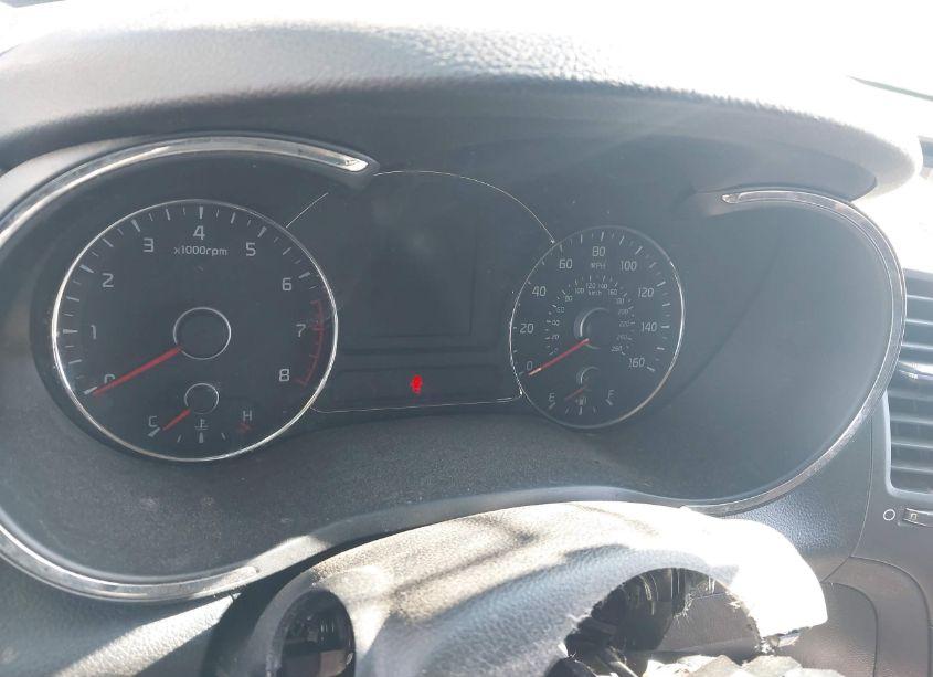 Photo 7 of 2017 Kia Forte LX (VIN 3KPFK4A72HE077804)