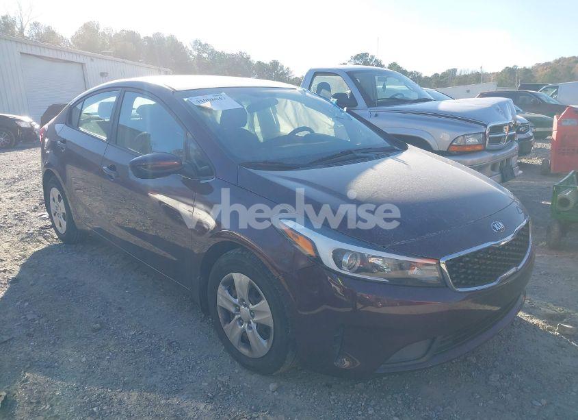 2017 Kia Forte LX (VIN 3KPFK4A72HE093677) main photo