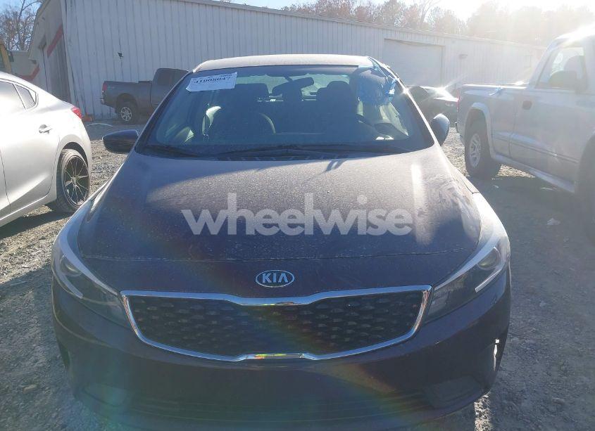Photo 12 of 2017 Kia Forte LX (VIN 3KPFK4A72HE093677)