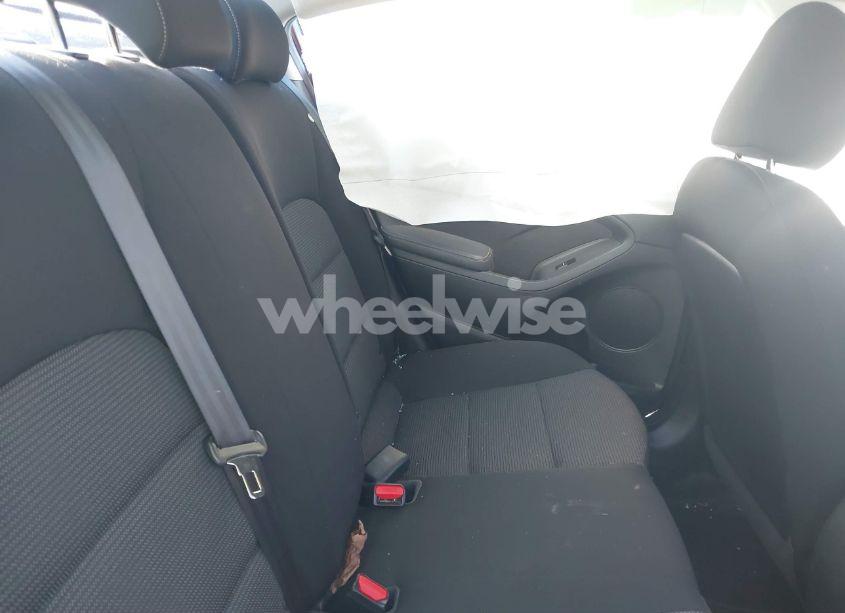 Photo 8 of 2017 Kia Forte LX (VIN 3KPFK4A72HE093677)