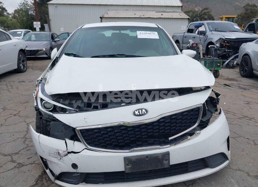 Photo 12 of 2017 Kia Forte LX (VIN 3KPFK4A72HE099821)