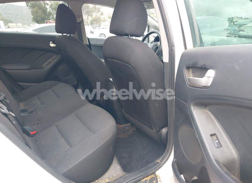 Photo 8 of 2017 Kia Forte LX (VIN 3KPFK4A72HE099821)