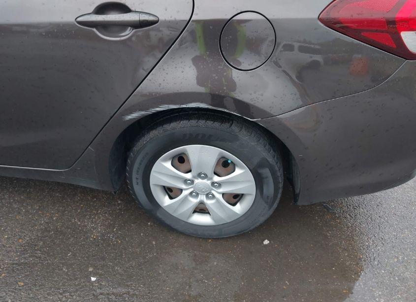 Photo 17 of 2017 Kia Forte LX (VIN 3KPFK4A72HE106024)