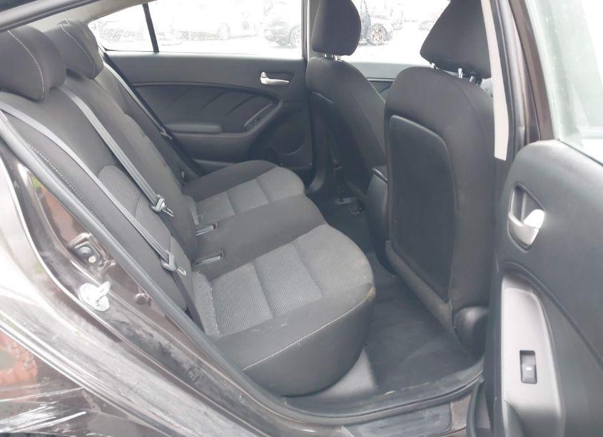 Photo 8 of 2017 Kia Forte LX (VIN 3KPFK4A72HE106024)