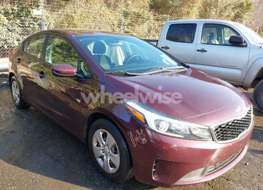 2017 Kia Forte LX (VIN 3KPFK4A72HE138424) main photo