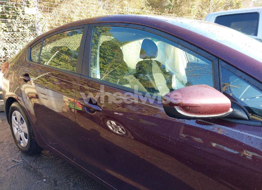 Photo 13 of 2017 Kia Forte LX (VIN 3KPFK4A72HE138424)