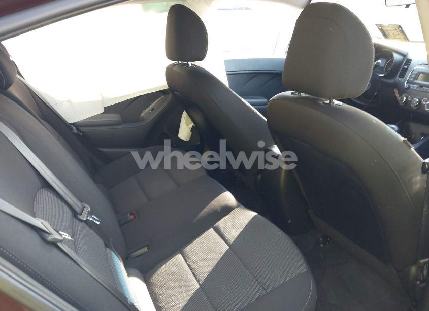 Photo 8 of 2017 Kia Forte LX (VIN 3KPFK4A72HE138424)