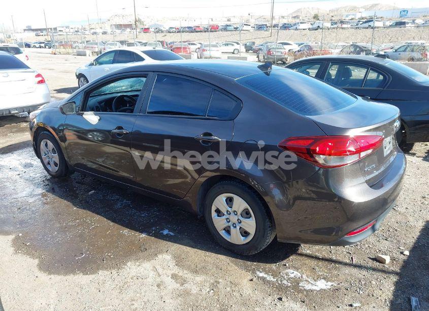 Photo 14 of 2017 Kia Forte LX (VIN 3KPFK4A72HE140870)