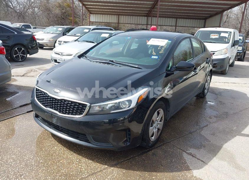 Photo 2 of 2017 Kia Forte LX (VIN 3KPFK4A72HE157703)