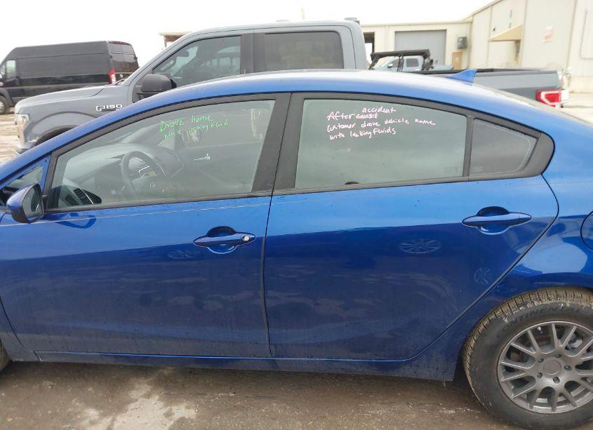 Photo 15 of 2018 Kia Forte LX (VIN 3KPFK4A72JE207439)