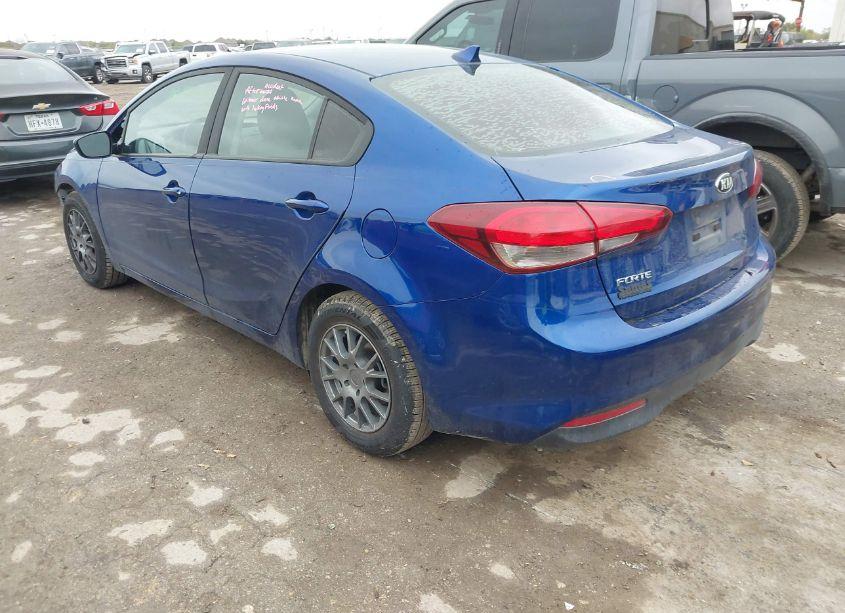 Photo 3 of 2018 Kia Forte LX (VIN 3KPFK4A72JE207439)