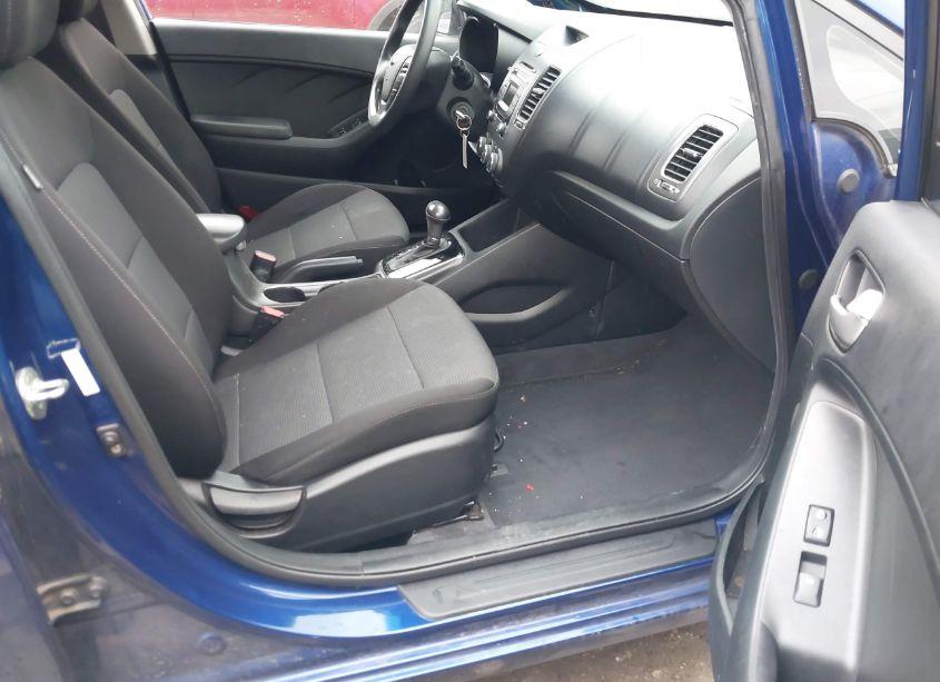 Photo 5 of 2018 Kia Forte LX (VIN 3KPFK4A72JE207439)