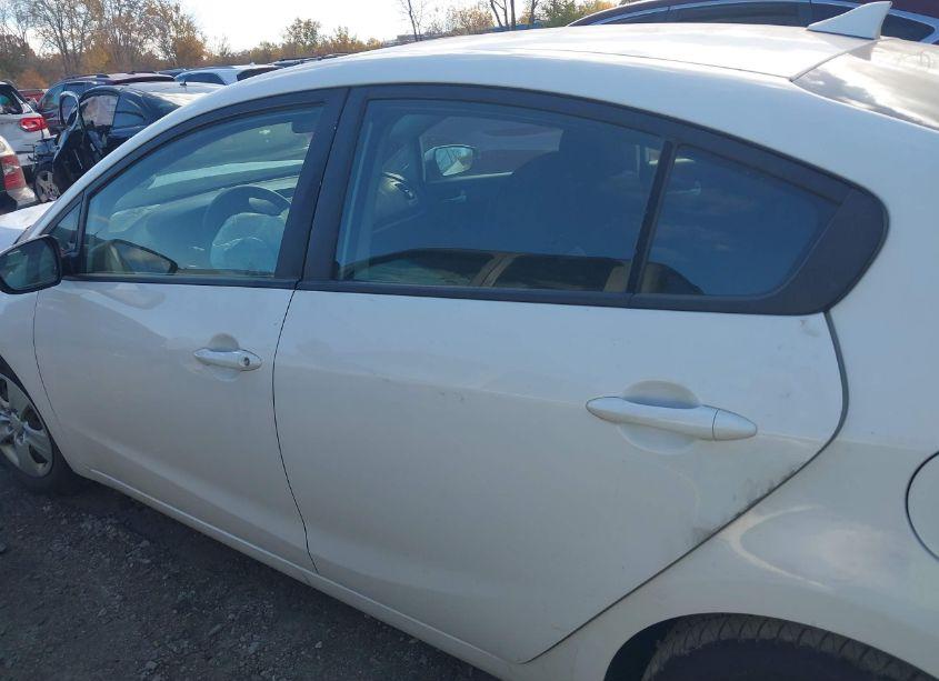 Photo 14 of 2018 Kia Forte LX (VIN 3KPFK4A72JE232681)