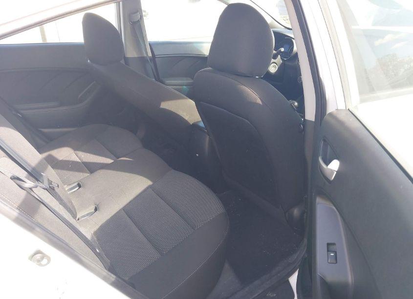 Photo 8 of 2018 Kia Forte LX (VIN 3KPFK4A72JE232681)