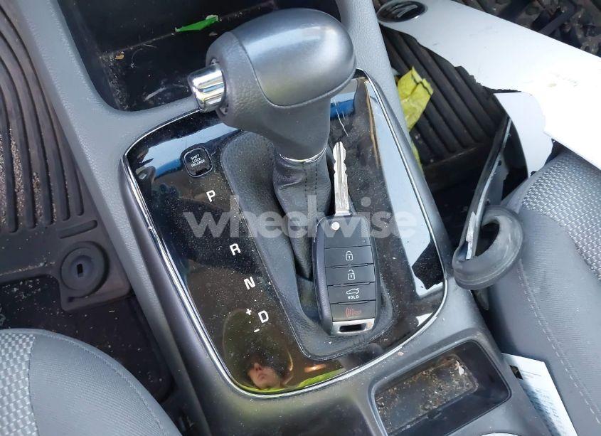 Photo 11 of 2017 Kia Forte LX (VIN 3KPFK4A73HE017806)