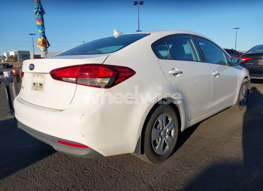 Photo 4 of 2017 Kia Forte LX (VIN 3KPFK4A73HE017806)