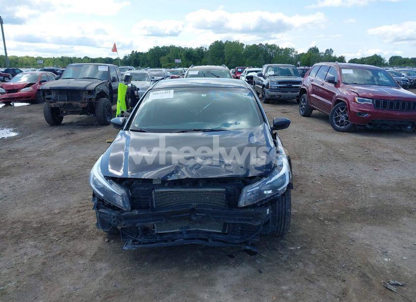 Photo 6 of 2017 Kia Forte LX (VIN 3KPFK4A73HE018325)