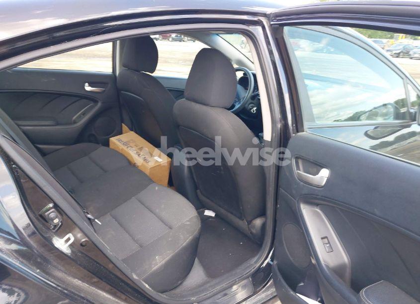 Photo 8 of 2017 Kia Forte LX (VIN 3KPFK4A73HE018325)