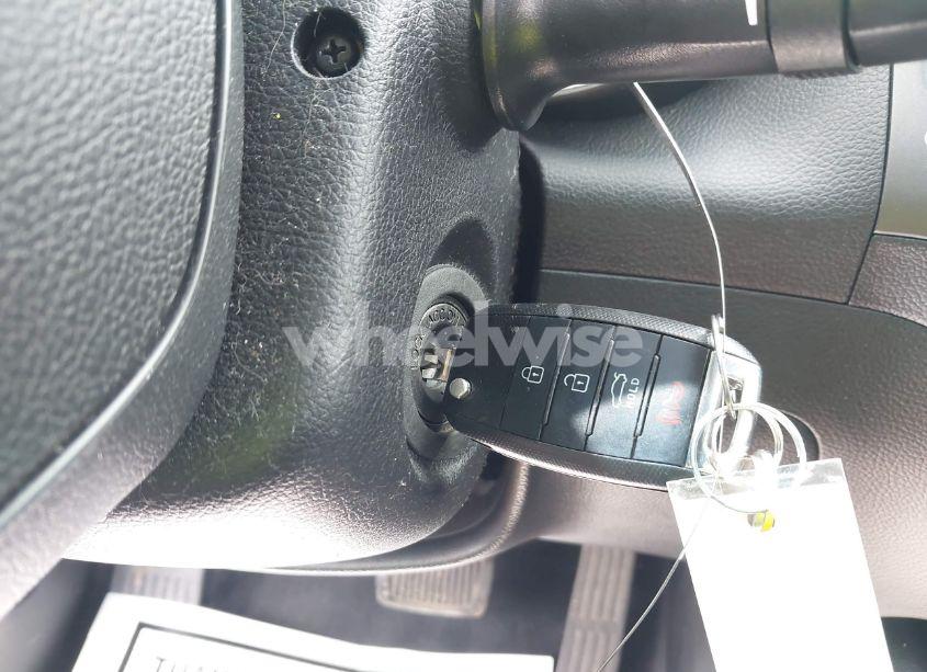 Photo 11 of 2017 Kia Forte LX (VIN 3KPFK4A73HE037005)