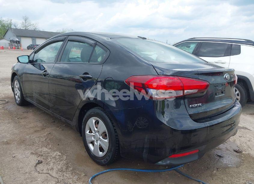 Photo 3 of 2017 Kia Forte LX (VIN 3KPFK4A73HE037005)