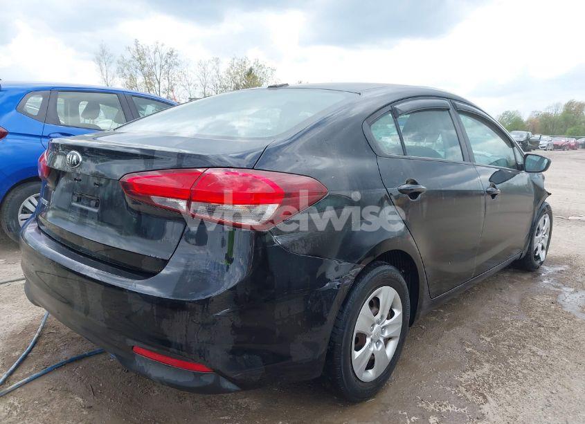 Photo 4 of 2017 Kia Forte LX (VIN 3KPFK4A73HE037005)