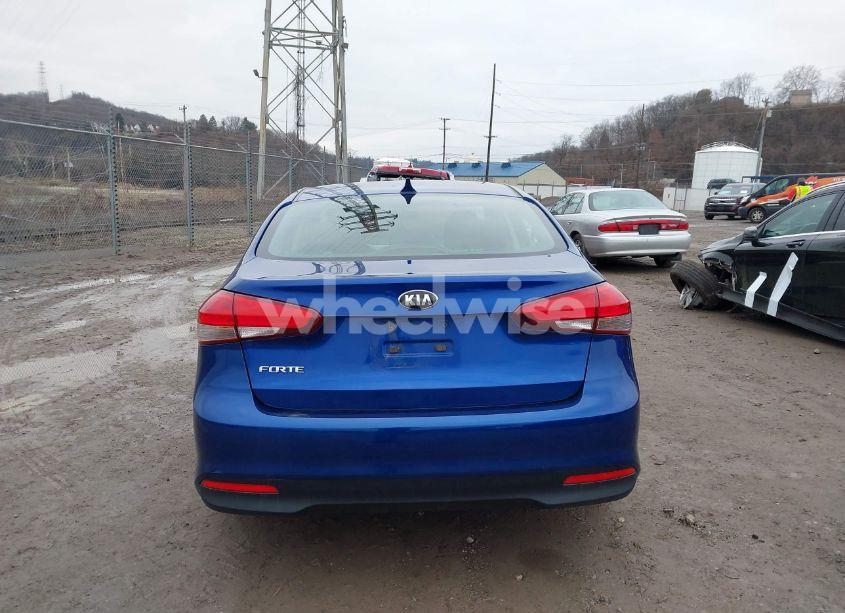 Photo 16 of 2017 Kia Forte LX (VIN 3KPFK4A73HE059201)