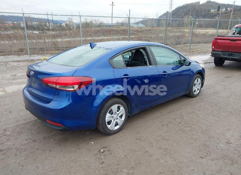 Photo 4 of 2017 Kia Forte LX (VIN 3KPFK4A73HE059201)