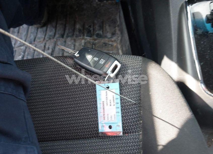 Photo 11 of 2017 Kia Forte LX (VIN 3KPFK4A73HE070067)