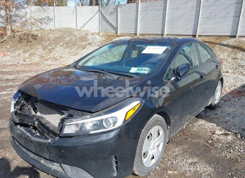 Photo 22 of 2017 Kia Forte LX (VIN 3KPFK4A73HE070067)