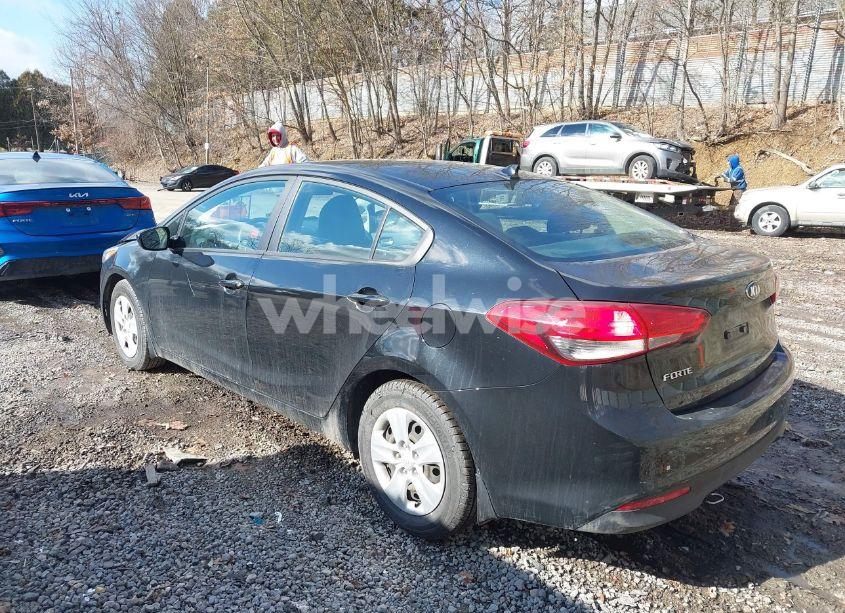 Photo 3 of 2017 Kia Forte LX (VIN 3KPFK4A73HE070067)