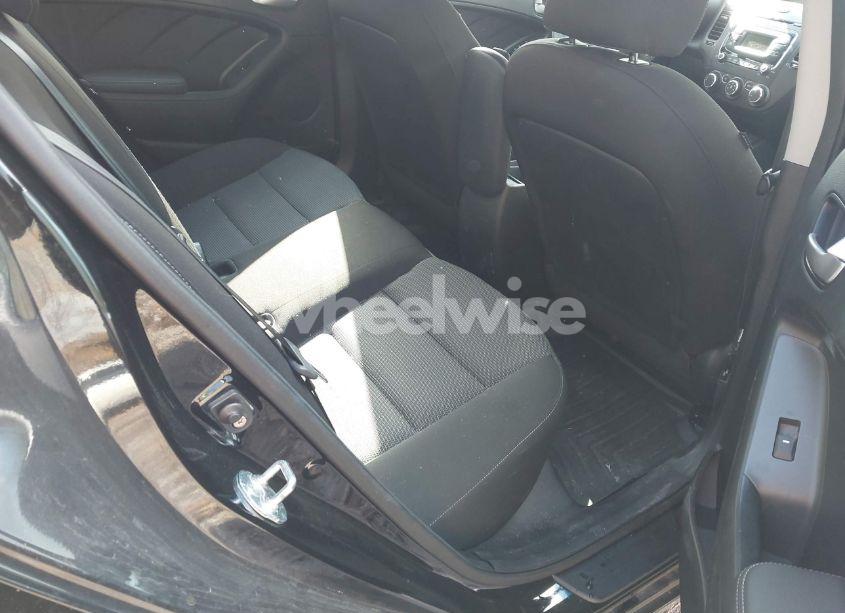 Photo 8 of 2017 Kia Forte LX (VIN 3KPFK4A73HE070067)