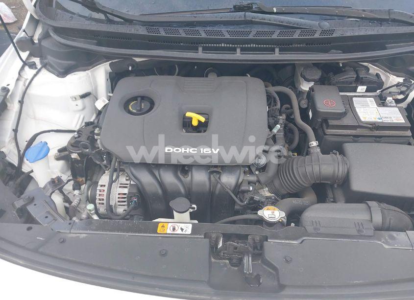 Photo 10 of 2017 Kia Forte LX (VIN 3KPFK4A73HE086737)