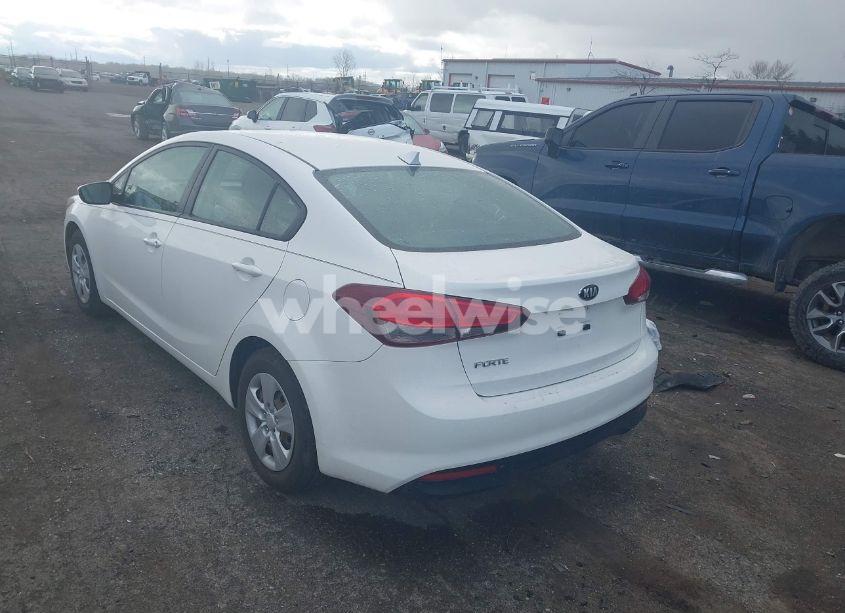 Photo 3 of 2017 Kia Forte LX (VIN 3KPFK4A73HE086737)