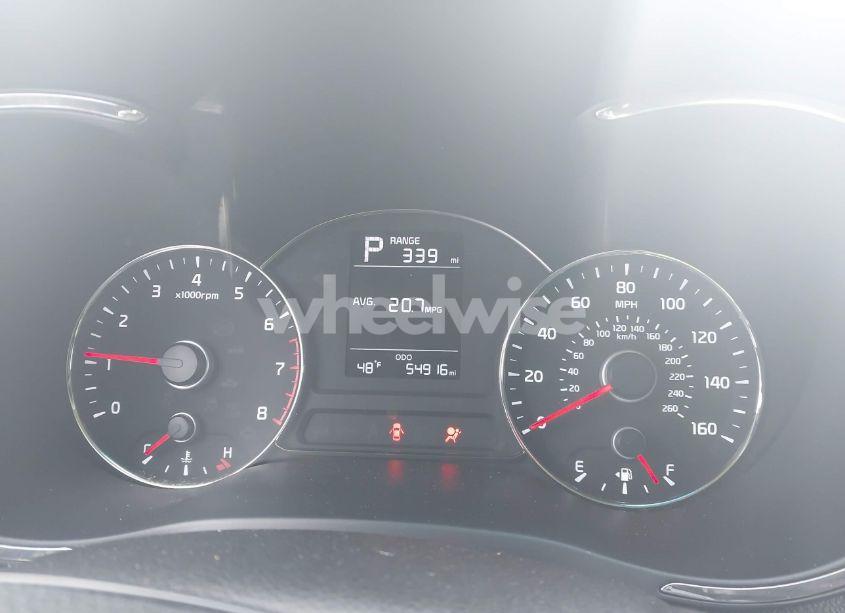 Photo 7 of 2017 Kia Forte LX (VIN 3KPFK4A73HE086737)